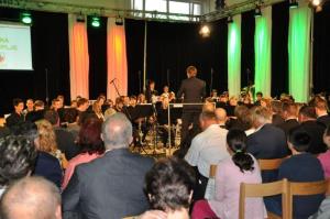 b_800_600_0_00_images_stories_Novice_2015_Slavnostna_akademija_ob_obcinskem_prazniku_in_praznovanje_20_let_obcine_Grosuplje_9s