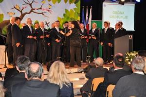 b_800_600_0_00_images_stories_Novice_2015_Slavnostna_akademija_ob_obcinskem_prazniku_in_praznovanje_20_let_obcine_Grosuplje_9zb