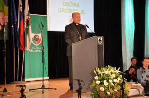 b_800_600_0_00_images_stories_Novice_2015_Slavnostna_akademija_ob_obcinskem_prazniku_in_praznovanje_20_let_obcine_Grosuplje_9zn