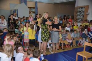 b_800_600_0_00_images_stories_Novice_2015_Prireditev_Osnovne_sole_Louisa_Adamica_Grosuplje_ob_dnevu_drzavnosti_4