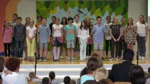 b_800_600_0_00_images_stories_Novice_2015_Prireditev_Osnovne_sole_Louisa_Adamica_Grosuplje_ob_dnevu_drzavnosti_9l