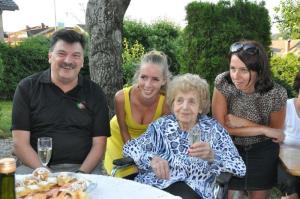 b_800_600_0_00_images_stories_Novice_2015_Antonija_Perovsek_praznovala_100._rojstni_dan_9