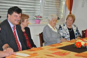 b_800_600_0_00_images_stories_Novice_2015_Anna_Gerzelj_praznovala_105_rojstni_dan_3