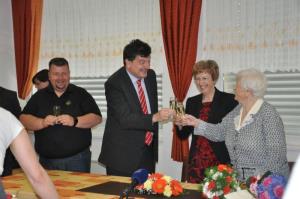 b_800_600_0_00_images_stories_Novice_2015_Anna_Gerzelj_praznovala_105_rojstni_dan_9h