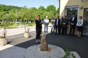 b_800_600_0_00_images_stories_Novice_2015_Nov_park_pred_Domom_starejsih_obcanov_Grosuplje_2