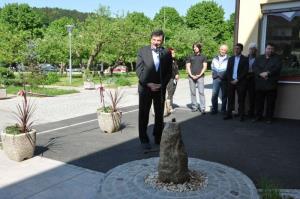 b_800_600_0_00_images_stories_Novice_2015_Nov_park_pred_Domom_starejsih_obcanov_Grosuplje_5