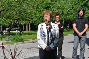 b_800_600_0_00_images_stories_Novice_2015_Nov_park_pred_Domom_starejsih_obcanov_Grosuplje_9