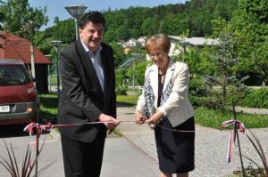 b_800_600_0_00_images_stories_Novice_2015_Nov_park_pred_Domom_starejsih_obcanov_Grosuplje_9e