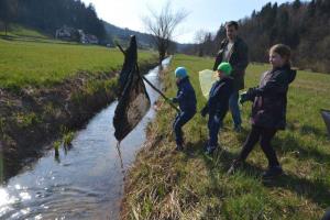 b_800_600_0_00_images_stories_Novice_2015_Pomladansko_ciscenje_okolja_v_obcini_Grosuplje_2