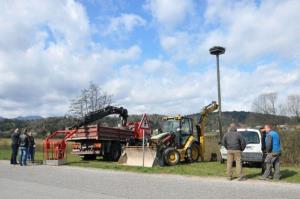 b_800_600_0_00_images_stories_Novice_2015_Nov_gnezditveni_podstavek_za_se_en_par_storkelj_9zb