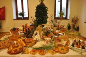 b_800_600_0_00_images_stories_Novice_2015_Velikonocna_razstava_v_Mestni_knjiznici_Grosuplje_9f