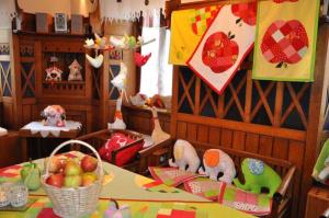 b_800_600_0_00_images_stories_Novice_2015_Velikonocna_razstava_v_Mestni_knjiznici_Grosuplje_9m