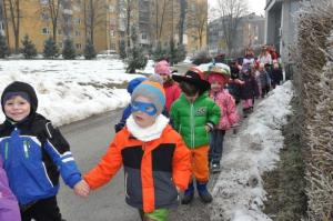 b_800_600_0_00_images_stories_Novice_2015_Maskarce_iz_vrtca_Kobacaj_obiskale_obcinsko_upravo_9b