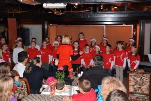 b_800_600_0_00_images_stories_Novice_2014_Prizig_novoletne_jelke_pred_Kongom_3