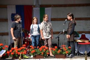 b_800_600_0_00_images_stories_Novice_2014_Srecanje_krajanov_na_Spodnji_Slivnici_9a