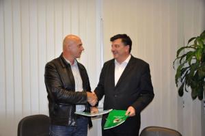 b_800_600_0_00_images_stories_Novice_2014_Podpis_pogodbe_za_rekonstrukcijo_lokalne_ceste_Veliko_Mlacevo_Zalna_2