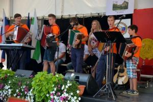 b_800_600_0_00_images_stories_Novice_2014_Slovesna_predaja_novega_gasilskega_doma_na_Velikem_Mlacevem_9c