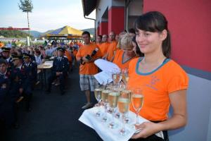 b_800_600_0_00_images_stories_Novice_2014_Slovesna_predaja_novega_gasilskega_doma_na_Velikem_Mlacevem_9p