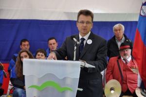 b_800_600_0_00_images_stories_Novice_2014_Slovesnost_ob_dnevu_drzavnosti_na_Polzevem_9j