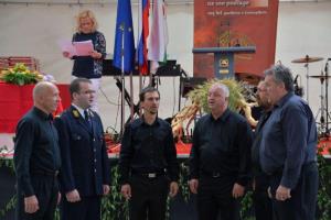 b_800_600_0_00_images_stories_Novice_2014_105_let_gasilstva_v_Grosupljem_9l