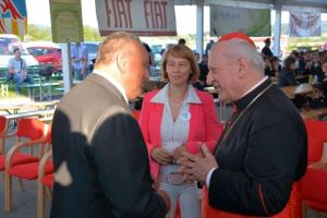 b_800_600_0_00_images_stories_Novice_2014_105_let_gasilstva_v_Grosupljem_9zg