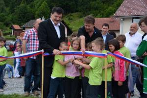 b_800_600_0_00_images_stories_Novice_2014_Otvoritev_igrisca_v_Veliki_Racni_9c