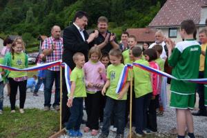 b_800_600_0_00_images_stories_Novice_2014_Otvoritev_igrisca_v_Veliki_Racni_9d