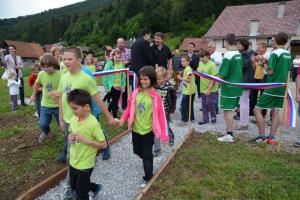 b_800_600_0_00_images_stories_Novice_2014_Otvoritev_igrisca_v_Veliki_Racni_9e