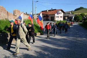 b_800_600_0_00_images_stories_Novice_2014_5._Pomladni_pohod_z_ogledom_Zupanove_jame_ZVVS_5