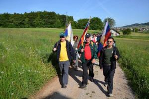 b_800_600_0_00_images_stories_Novice_2014_5._Pomladni_pohod_z_ogledom_Zupanove_jame_ZVVS_8