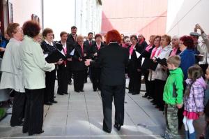 b_800_600_0_00_images_stories_Novice_2014_Velikonocna_razstava_v_Mestni_knjiznici_Grosuplje_7