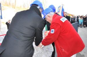 b_800_600_0_00_images_stories_Novice_2014_Slovesna_polozitev_temeljnega_kamna_za_izgradnjo_prizidka_k_Zdravstvenemu_domu_Grosuplje_9i
