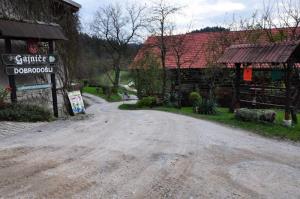b_800_600_0_00_images_stories_Novice_2014_Dela_za_izgradnjo_kanalizacije_in_nadgradnjo_centralne_cistilne_naprave_so_v_polnem_teku_9zj