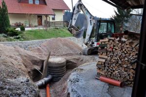 b_800_600_0_00_images_stories_Novice_2014_Dela_za_izgradnjo_kanalizacije_in_nadgradnjo_centralne_cistilne_naprave_so_v_polnem_teku_9zn