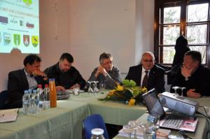 b_800_600_0_00_images_stories_Novice_2014_Delovno_srecanje_z_zupani_obmocja_Lokalne_akcijske_skupine_Sozitje_med_mestom_in_podezeljem_2014_2