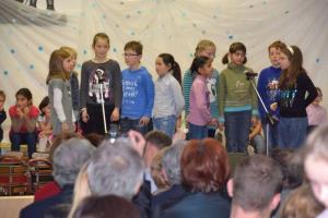 b_800_600_0_00_images_stories_Novice_2013_Bozicno_novoletna_prireditev_na_Polici_9a