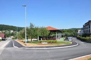 b_800_600_0_00_images_stories_Novice_2017_Nov_plocnik_pri_Domu_starejsih_obcanov_Grosuplje_6