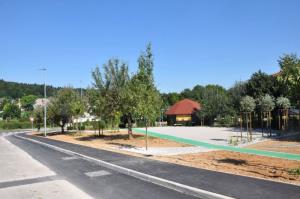 b_800_600_0_00_images_stories_Novice_2017_Nov_plocnik_pri_Domu_starejsih_obcanov_Grosuplje_8