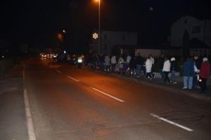 b_800_600_0_00_images_stories_Novice_2013_15._tradicionalni_pohod_z_luckami_po_ulicah_Grosupljega_7