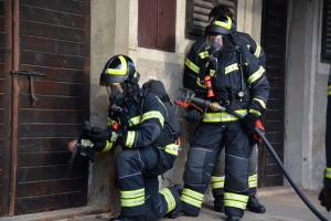 b_800_600_0_00_images_stories_Novice_2013_Gasilska_vaja_clanic_Gasilske_zveze_Grosuplje_7