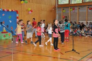 b_800_600_0_00_images_stories_Novice_2013_Praznovanje_10_letnice_Podruznicne_sole_St_Jurij_8