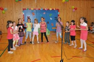 b_800_600_0_00_images_stories_Novice_2013_Praznovanje_10_letnice_Podruznicne_sole_St_Jurij_9k