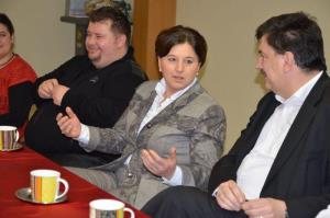 b_800_600_0_00_images_stories_Novice_2013_Druzenje_ob_materinskem_dnevu_z_Ljudmilo_Novak_5