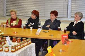 b_800_600_0_00_images_stories_Novice_2013_Druzenje_ob_materinskem_dnevu_z_Ljudmilo_Novak_8