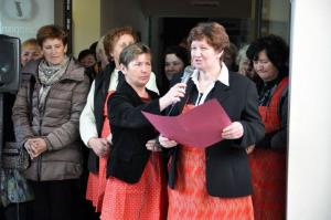 b_800_600_0_00_images_stories_Novice_2013_Velikonocna_razstava_Drustva_podezelskih_zena_Soncnica_2