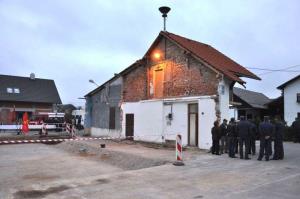 b_800_600_0_00_images_stories_Novice_2012_oktober_Na_Velikem_Mlacevem_polozili_temeljni_kamen_za_nov_gasilski_dom_2