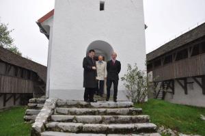 b_800_600_0_00_images_stories_Novice_2012_oktober_Obisk_veleposlanika_Zdruzenega_kraljestva_Velike_Britanije_in_Severne_Irske_9a
