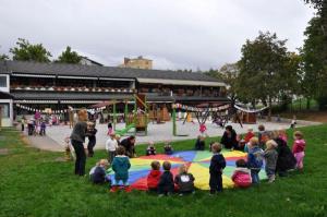 b_800_600_0_00_images_stories_Novice_2012_oktober_Otvoritev_otroskih_igral_v_VVZ_Kekec_Grosuplje_9e