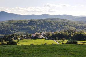 b_800_600_0_00_images_stories_Novice_2012_oktober_Zupan_dr._Peter_Verlic_in_direktor_obcinske_uprave_Dusan_Hocevar_na_Ilovi_Gori_6