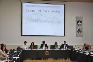 b_800_600_0_00_images_stories_Novice_2012_junij_12._redna_seja_Obcinskega_sveta_Obcine_Grosuplje_3